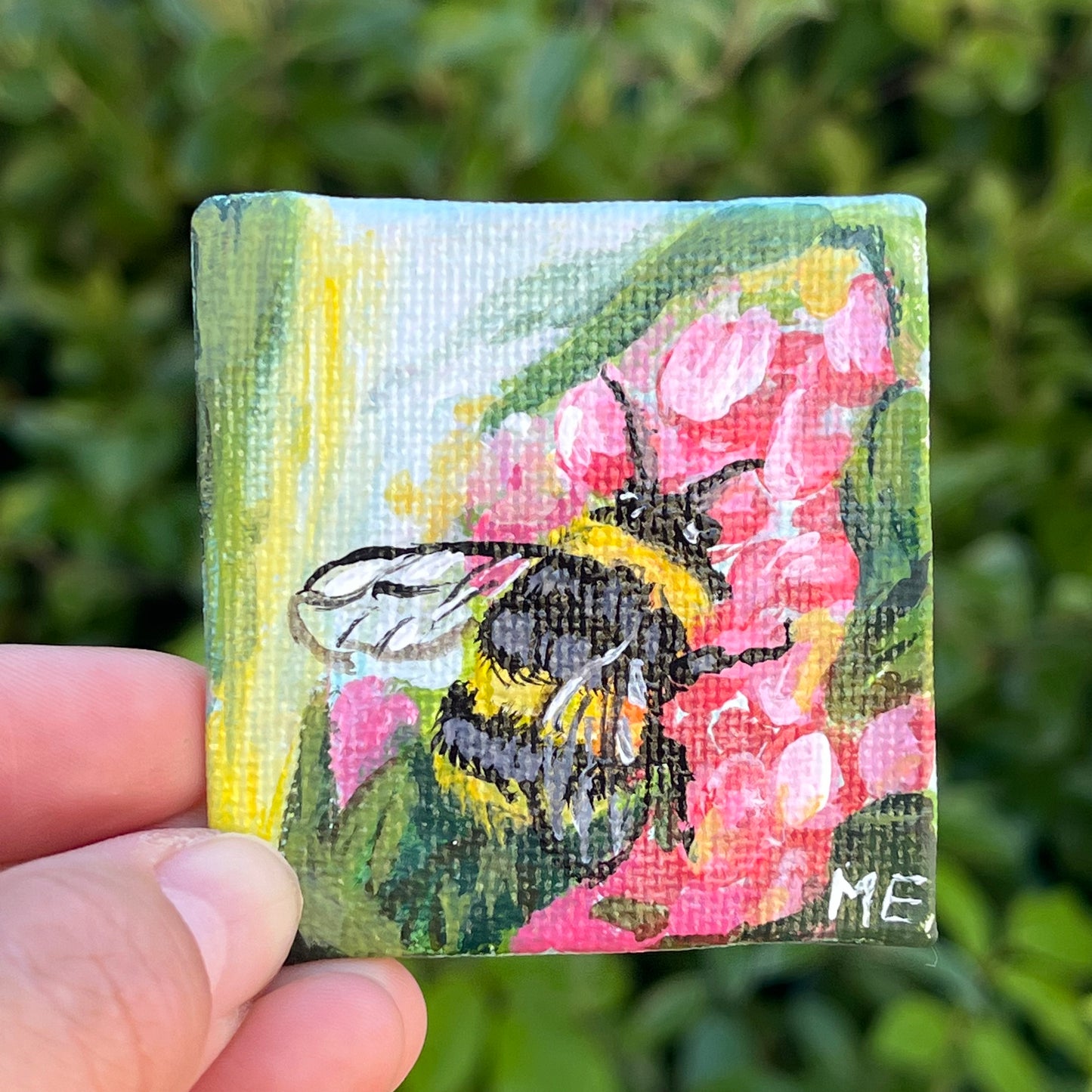 Mini Bumble Bee on Flower Painting Magnet