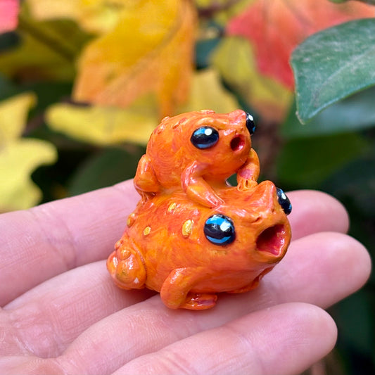 Handmade stacking screaming pumpkin toad figurine