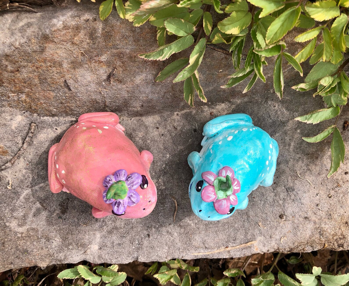 Handmade Polymer Clay Cute Flower Hat Frog Figurines